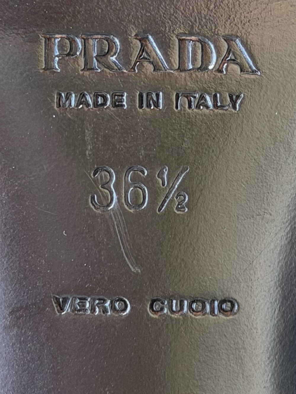 Archival PRADA F/W 1999 Black Patent Leather Square Toe Center Seam Heels Pumps - Picture 11 of 11